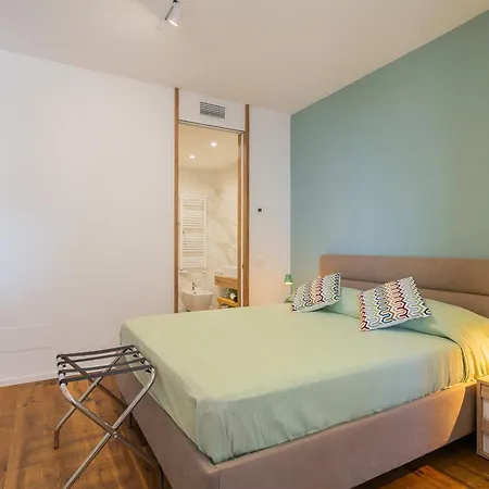 Verdica10 Luxury - View & Private Parking *