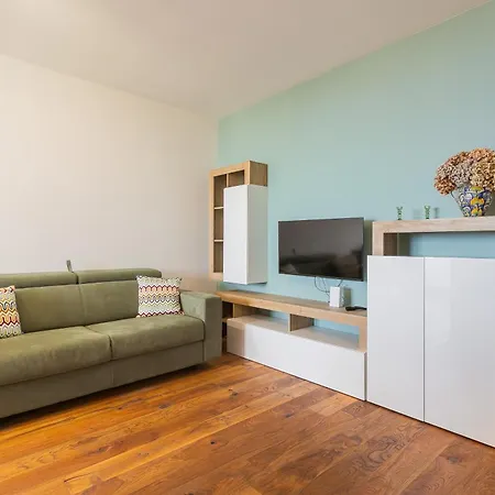 Verdica10 Luxury - View & Private Parking *