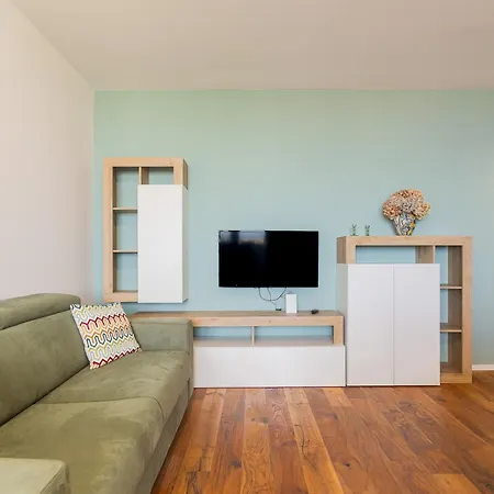 Verdica10 Luxury - View & Private Parking Daire